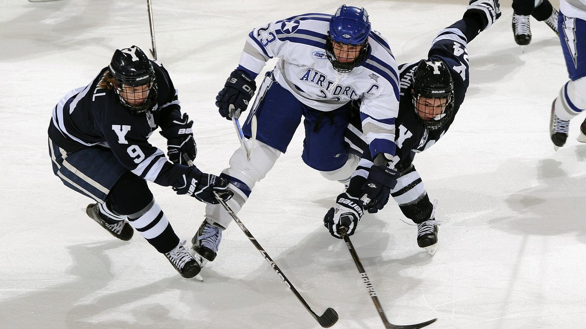 “简阳文体中心：篮球赛上演绝地反击，高潮迭起”